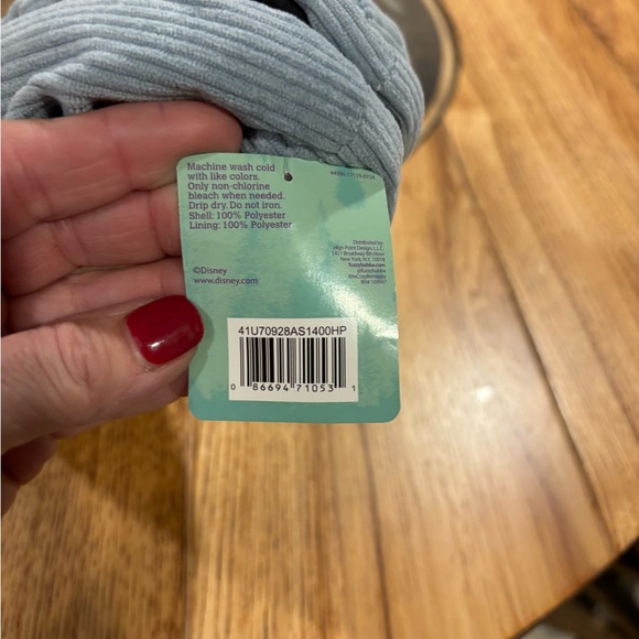 Women's,Girls,Boys Disney Stitch Fuzzy Babba SlipperSocks Size 5 1/2 - 7 1/2 S/M - Picture 7 of 10